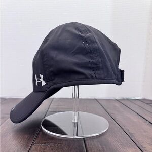 Under Armour Launch Run Hat Black Adjustable Lightweight Performance Cap